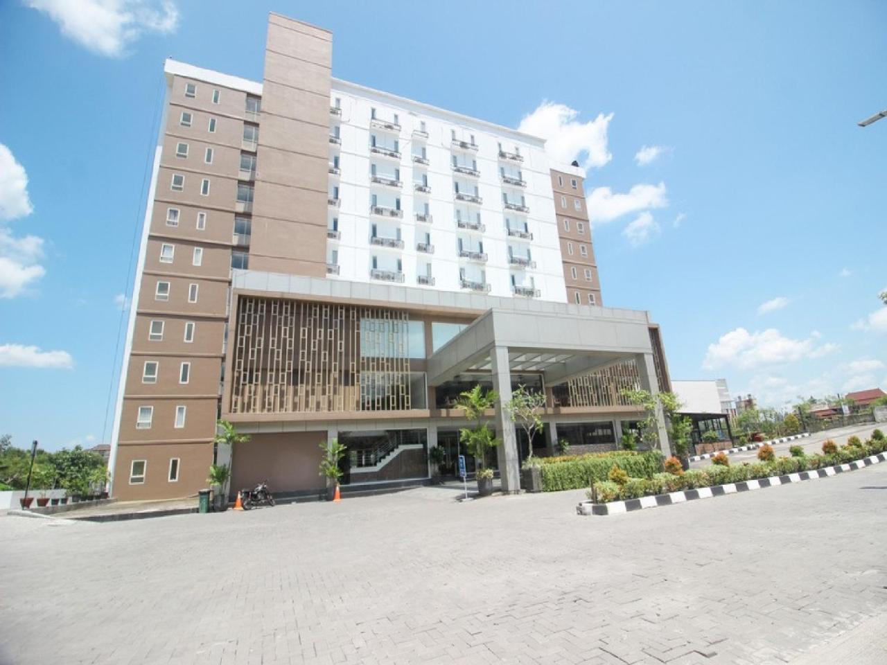 Reddoorz Apartment @ Malioboro City Adisucipto Maguwo Bagian luar foto